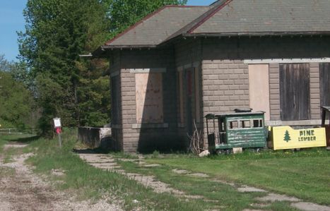 DM Millersburg MI Depot